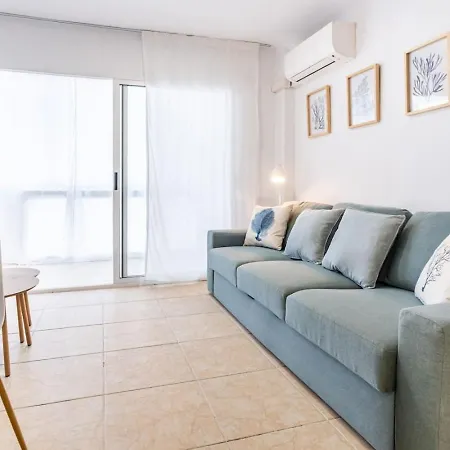Steps To Arenal - Modern & Newly Renovated Apartament *