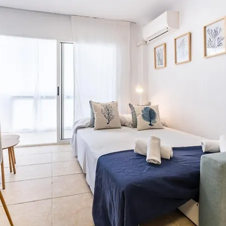 Steps To Arenal - Modern & Newly Renovated Lejlighed